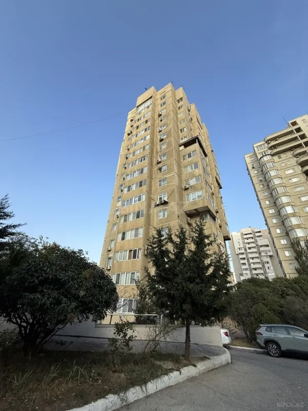 Satılır 2 otaqlı mənzil 68 m²