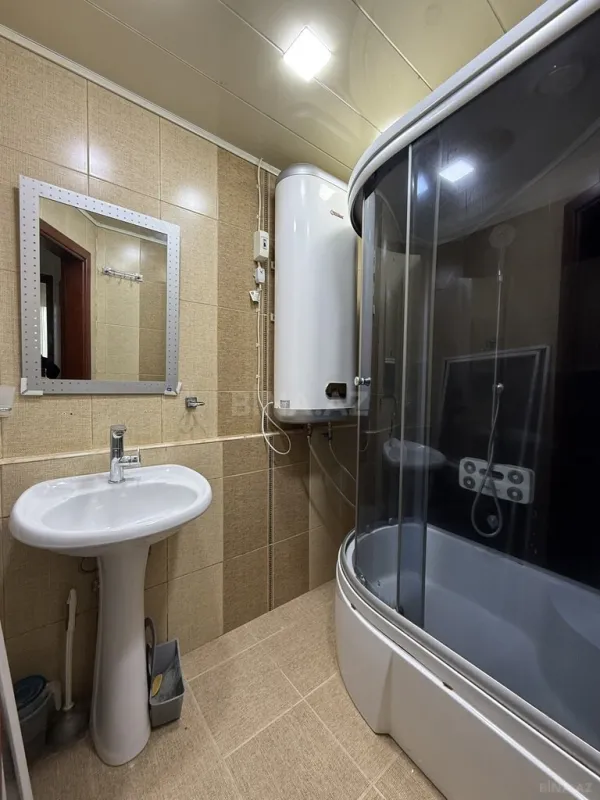 Satılır 2 otaqlı mənzil 68 m²