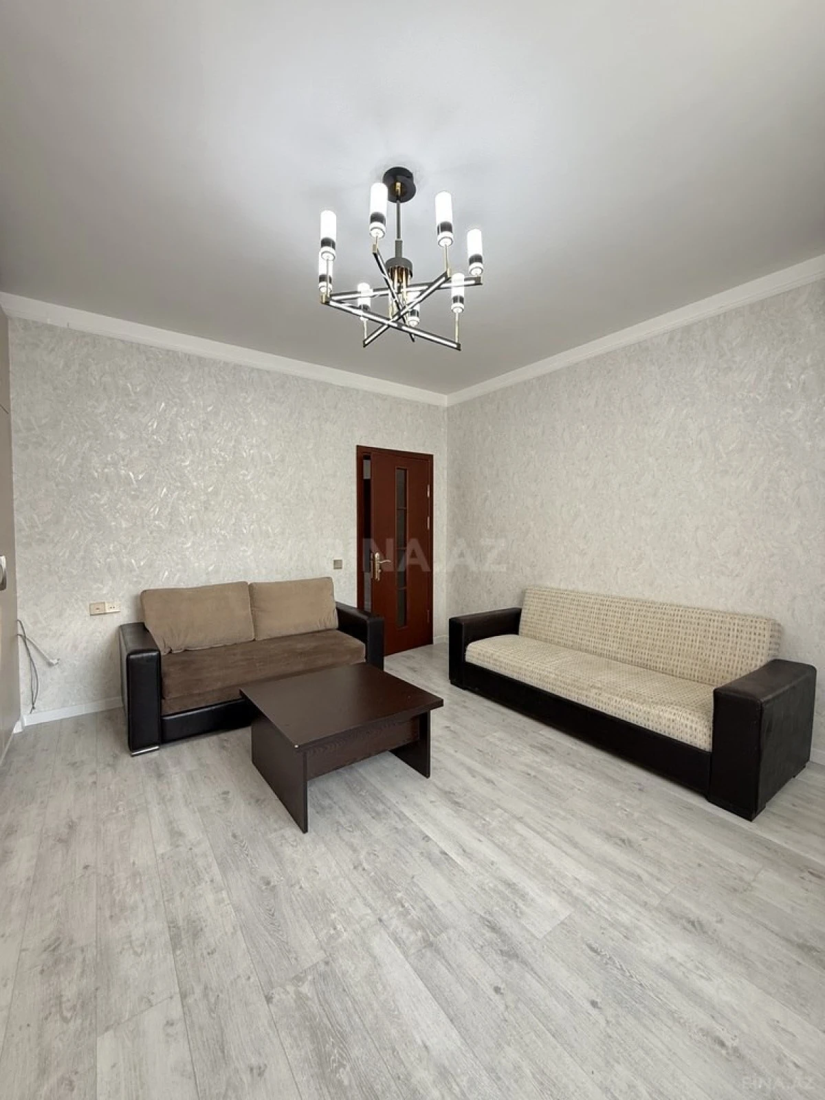 Satılır 2 otaqlı mənzil 68 m²