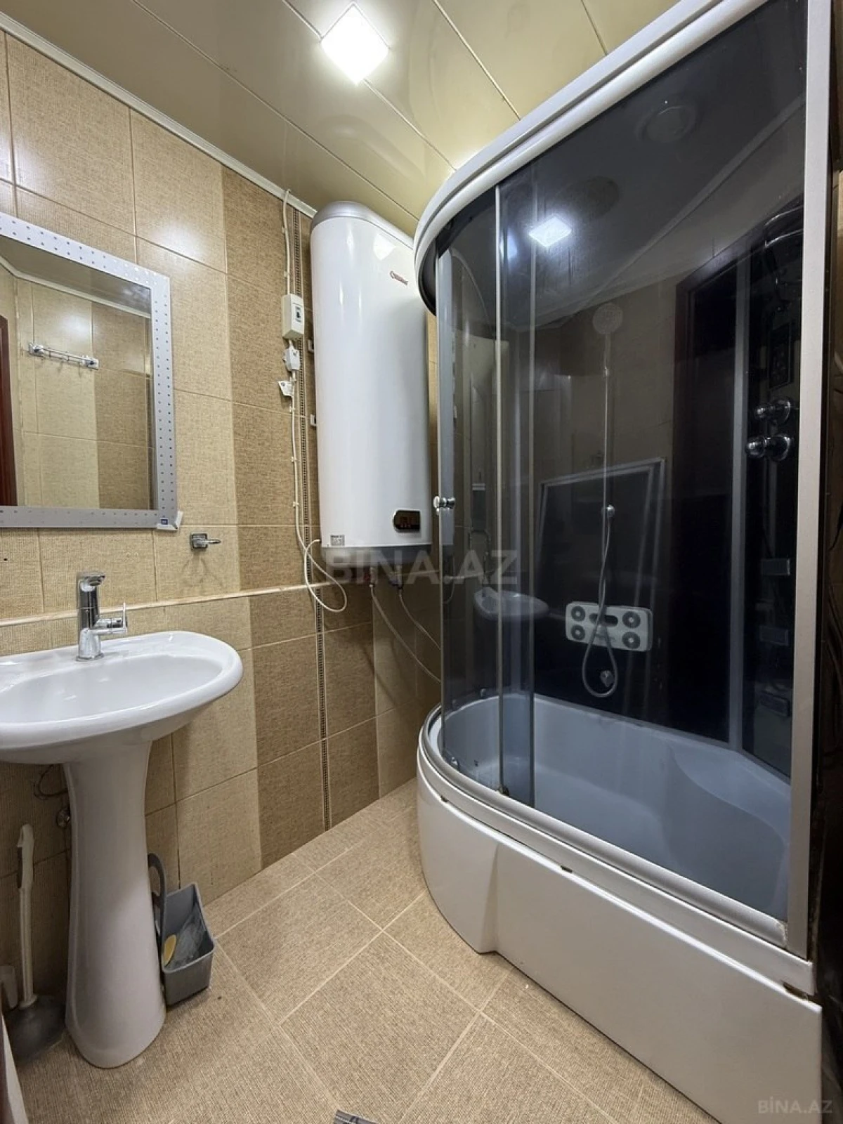 Satılır 2 otaqlı mənzil 68 m²