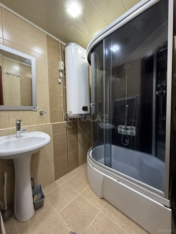 Satılır 2 otaqlı mənzil 68 m²