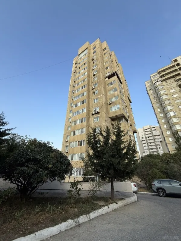 Satılır 2 otaqlı mənzil 68 m²