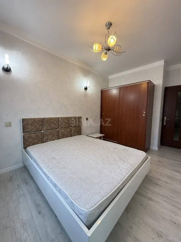 Satılır 2 otaqlı mənzil 68 m²