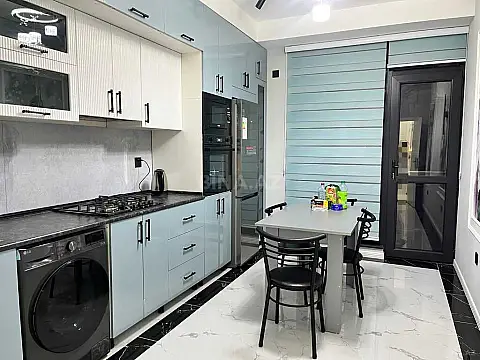 Kirayə verilir 3 otaqlı mənzil 116 m²