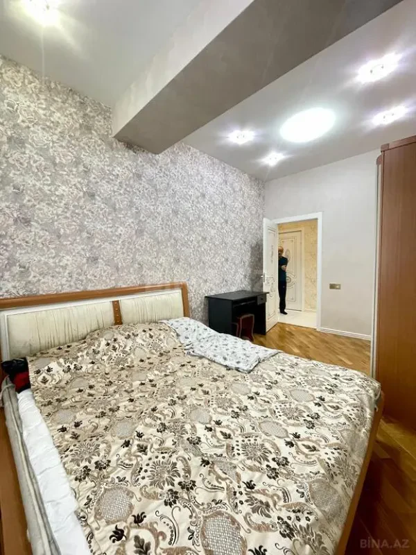 Kirayə verilir 3 otaqlı mənzil 110 m²
