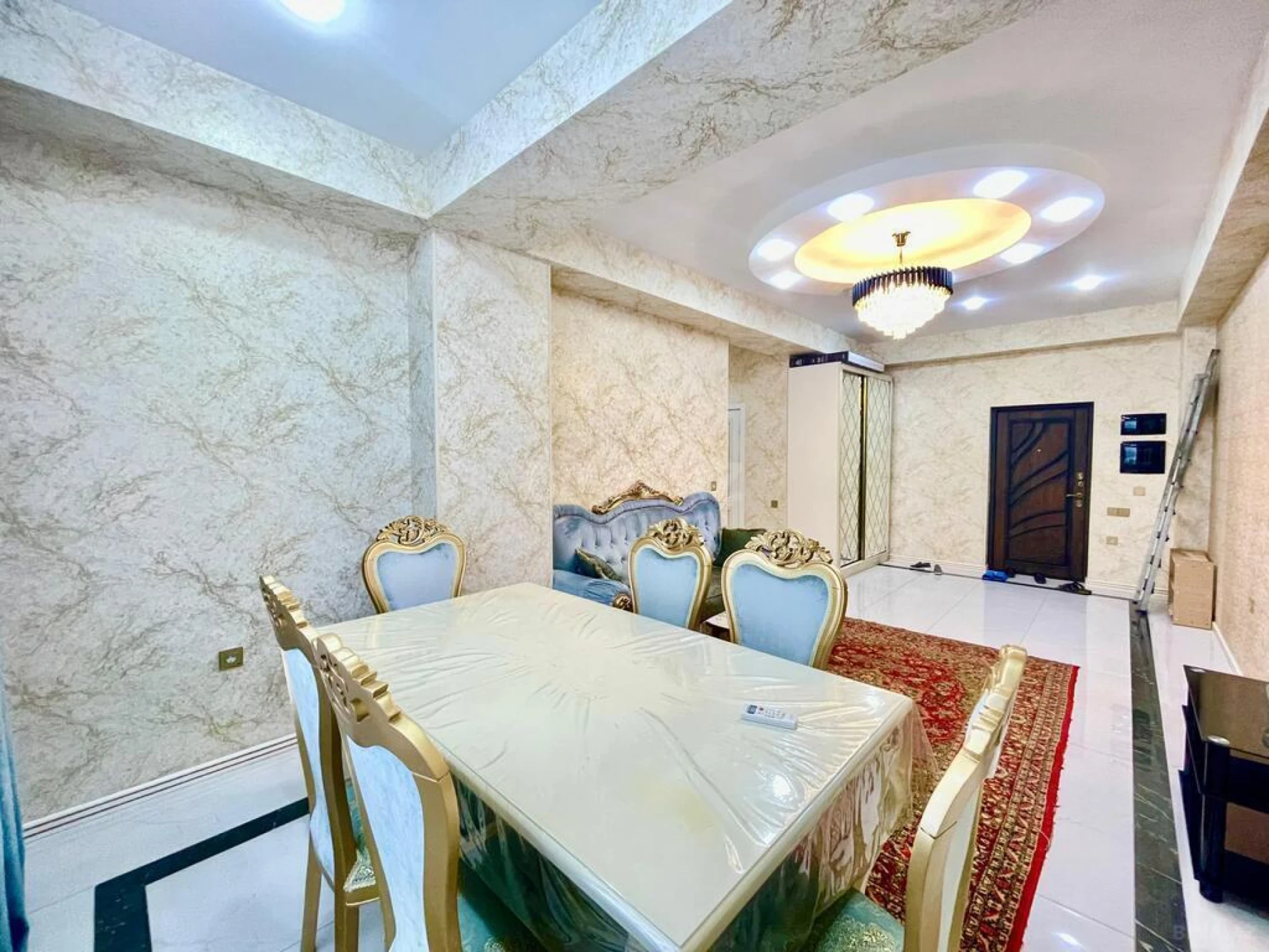 Kirayə verilir 3 otaqlı mənzil 110 m²