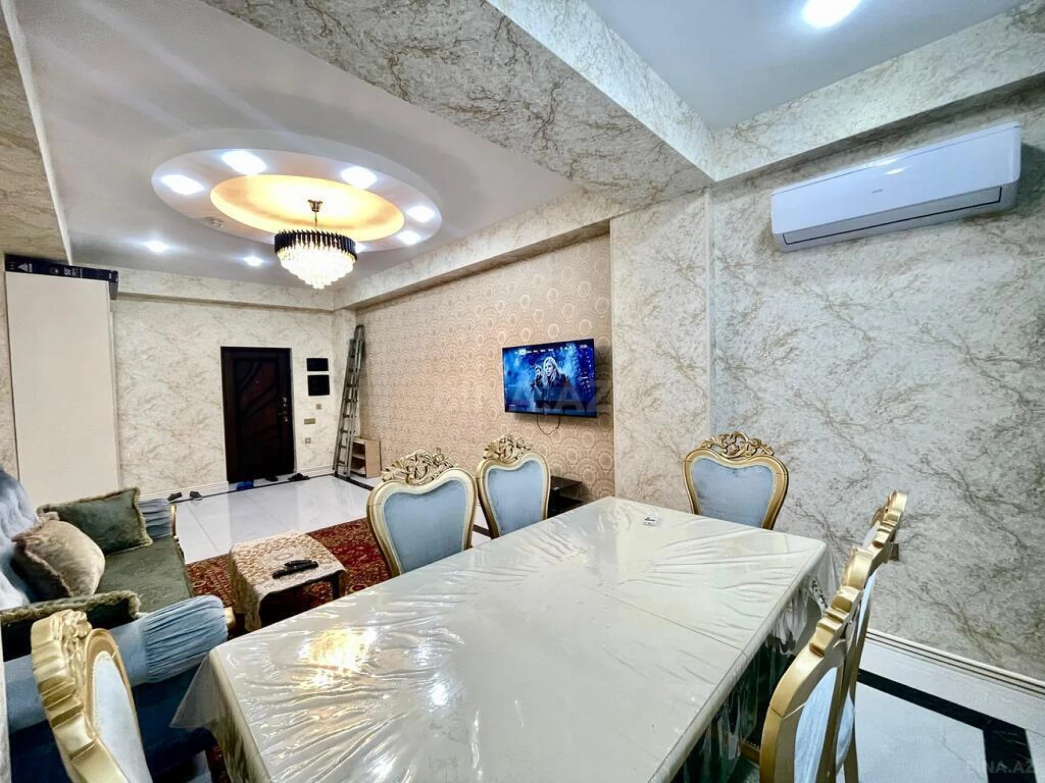 Kirayə verilir 3 otaqlı mənzil 110 m²