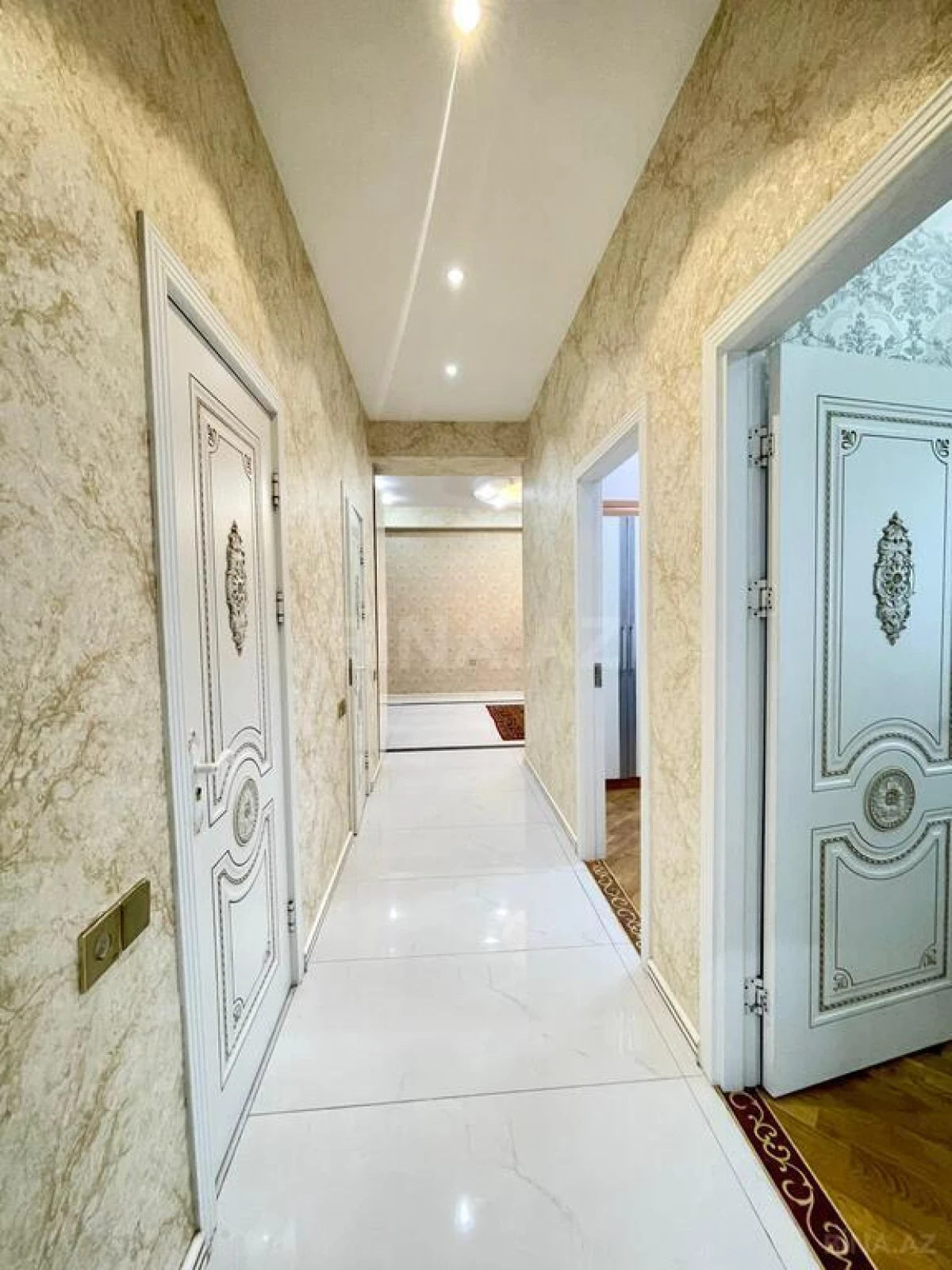 Kirayə verilir 3 otaqlı mənzil 110 m²