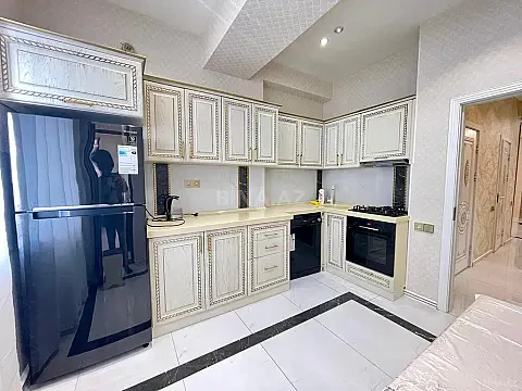 Kirayə verilir 3 otaqlı mənzil 110 m²