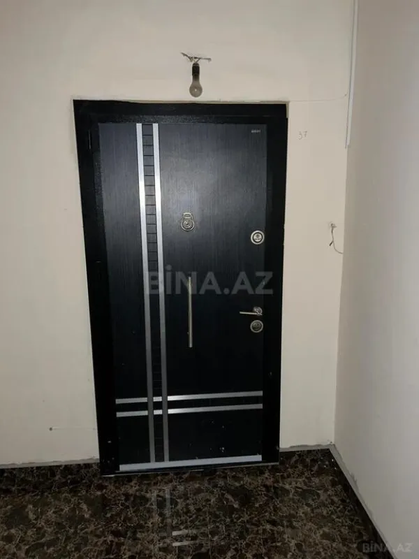 Satılır 3 otaqlı mənzil 147 m²