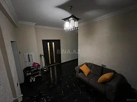 Satılır 3 otaqlı mənzil 147 m²
