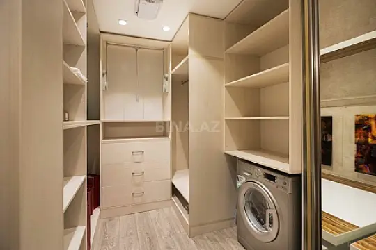 Kirayə verilir 3 otaqlı mənzil 130 m²