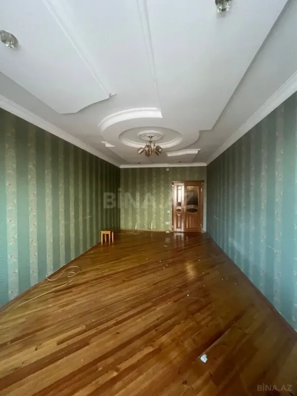 Satılır 3 otaqlı mənzil 125 m²