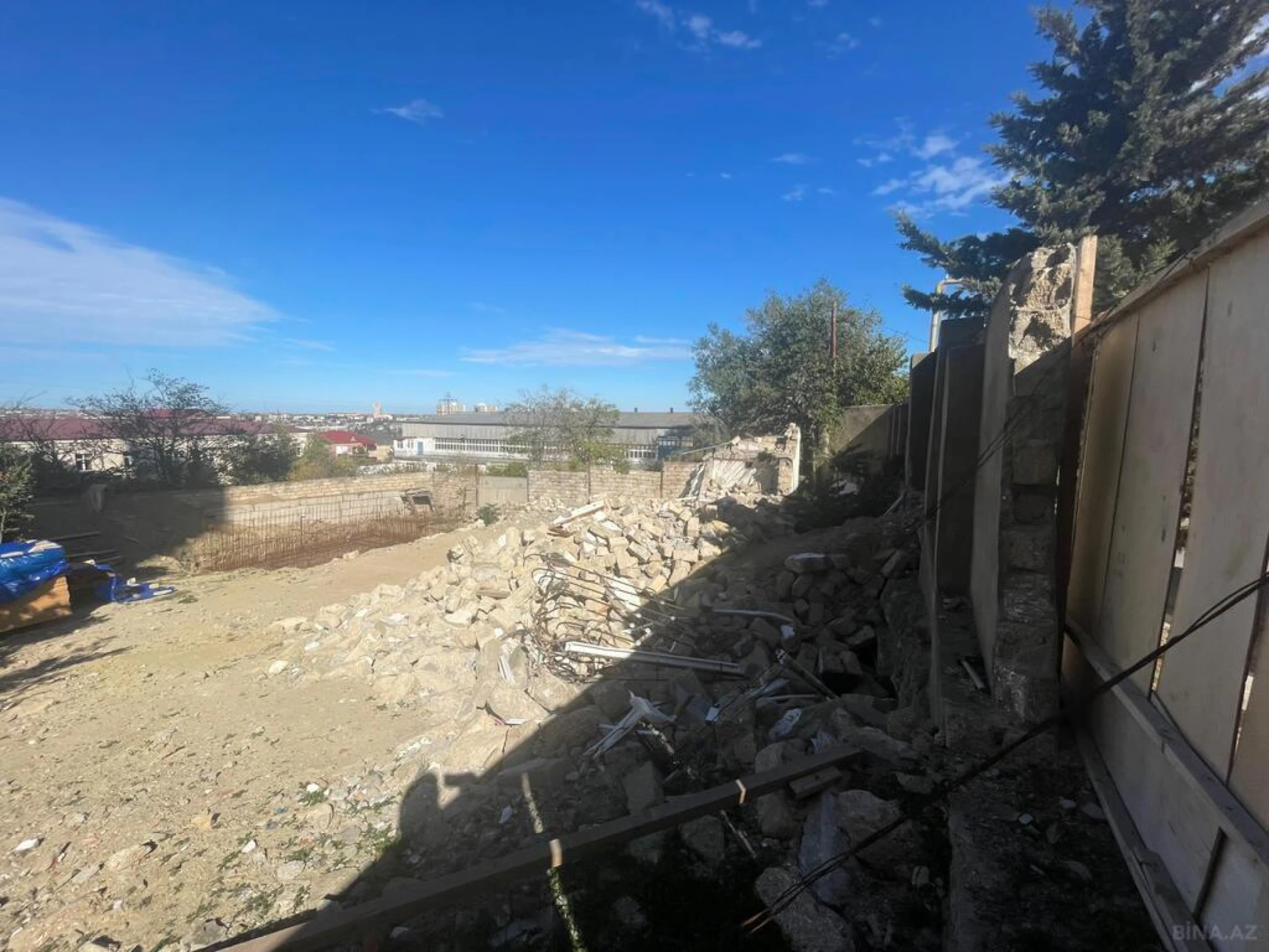 Satılır torpaq sahəsi 10 m²