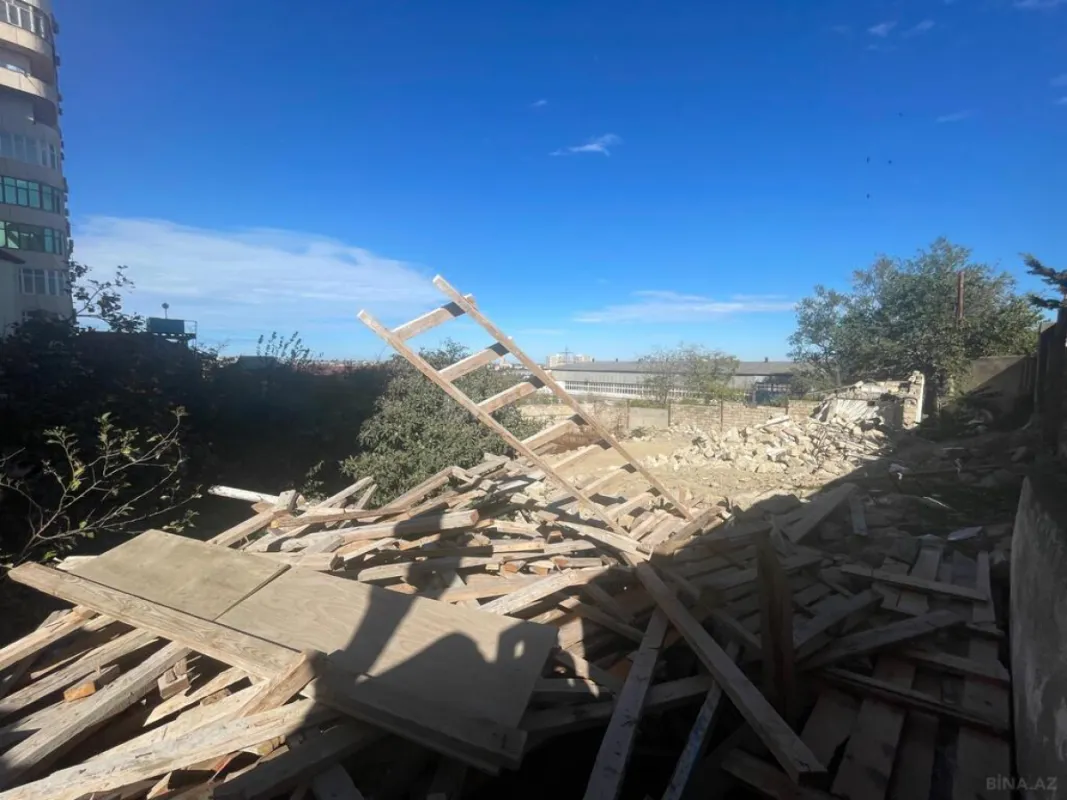 Satılır torpaq sahəsi 10 m²