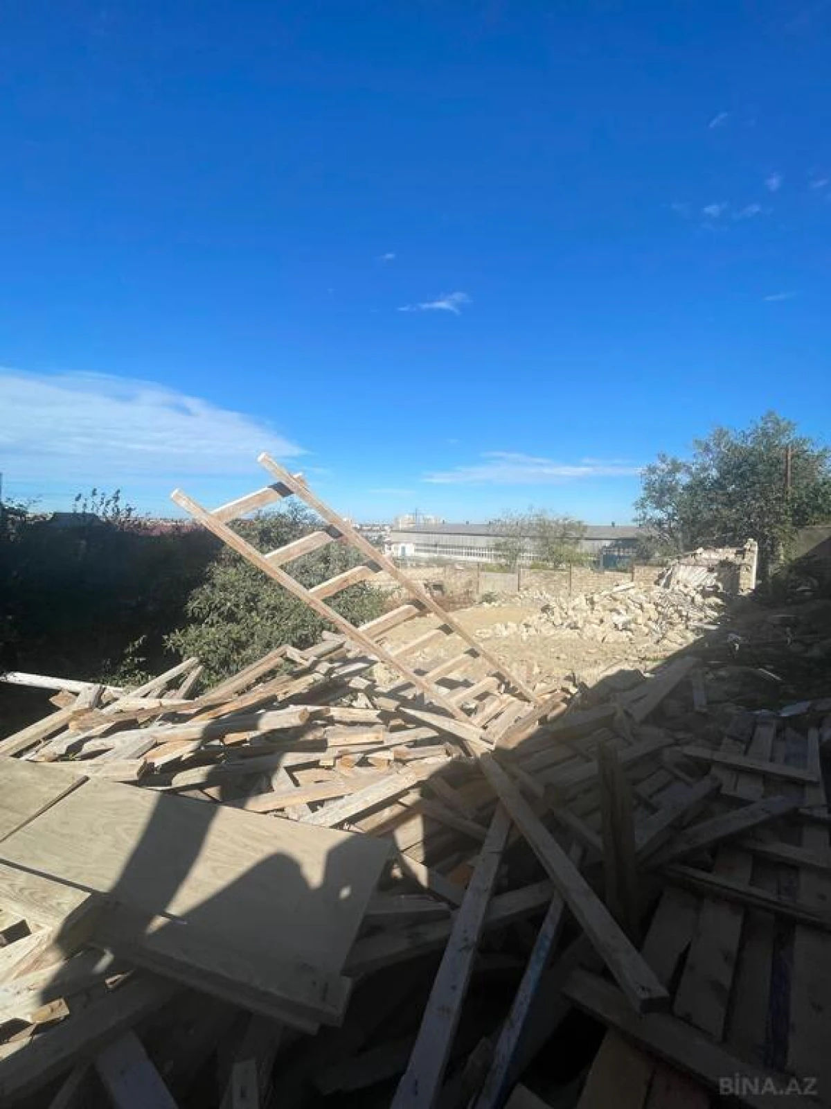 Satılır torpaq sahəsi 10 m²