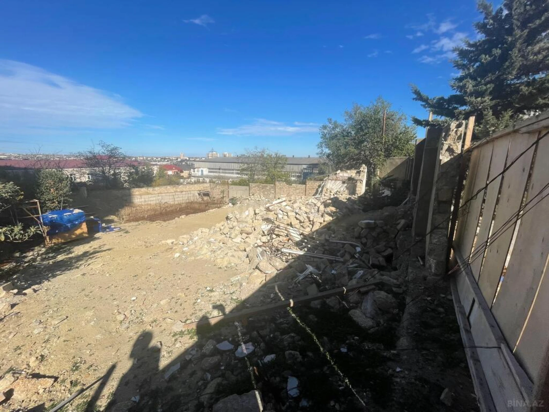 Satılır torpaq sahəsi 10 m²