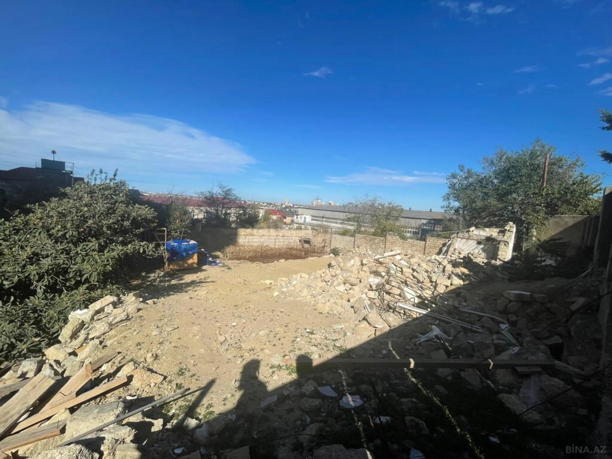 Satılır torpaq sahəsi 10 m²