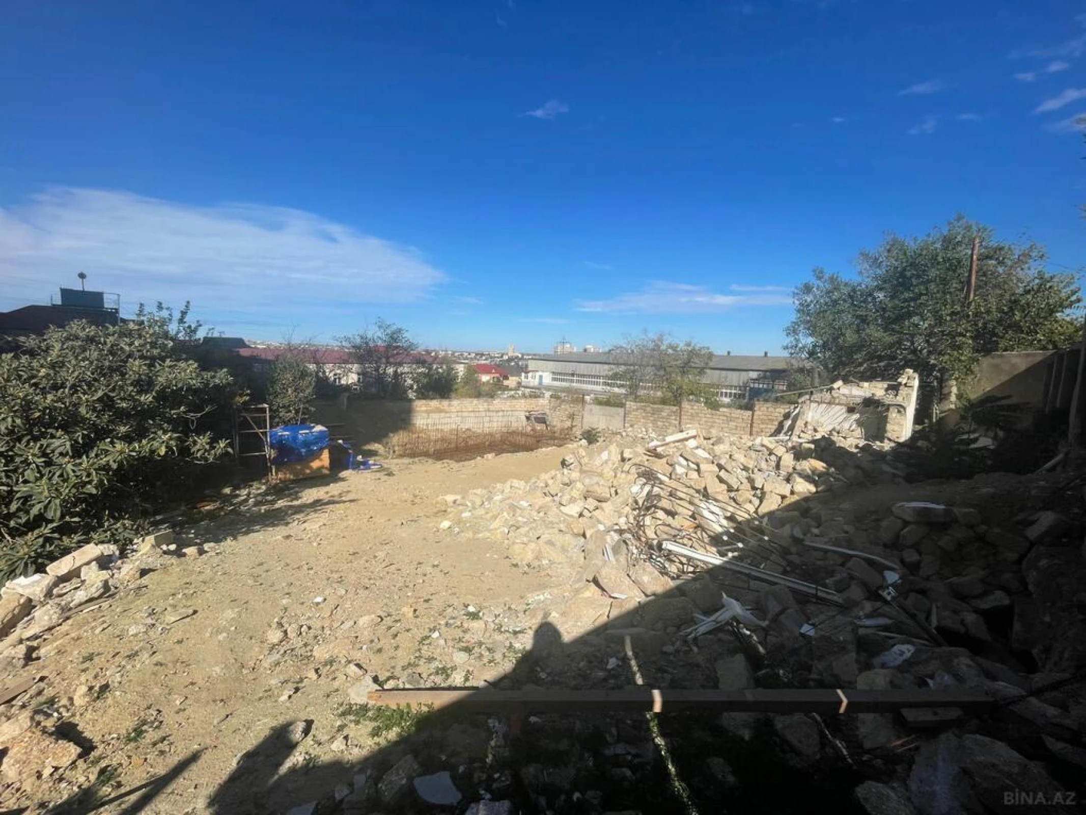 Satılır torpaq sahəsi 10 m²