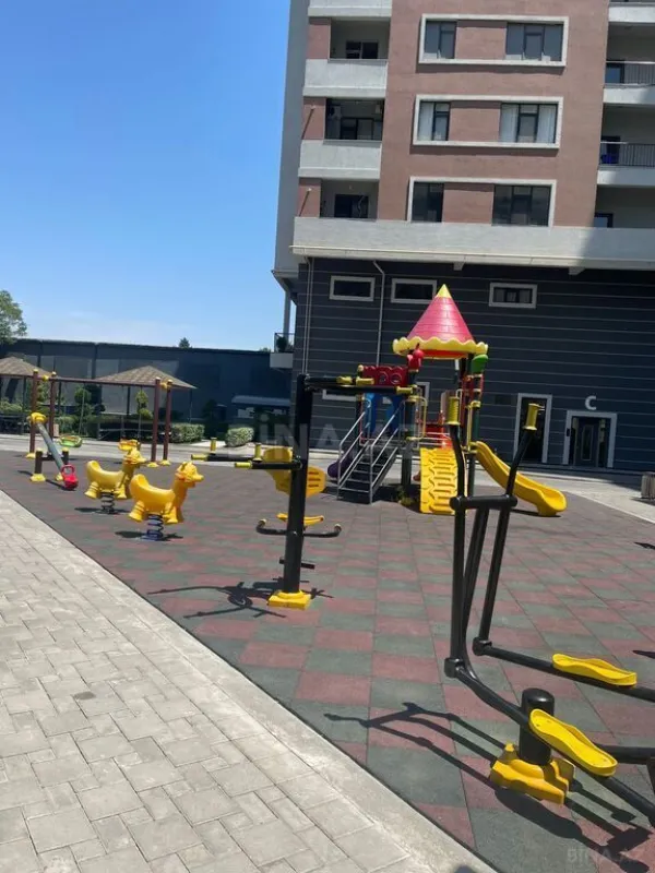 Satılır 3 otaqlı mənzil 110.5 m²