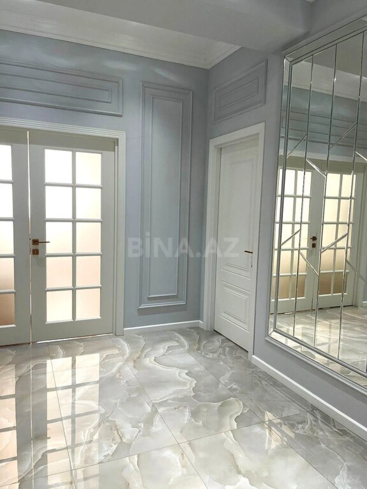 Satılır 3 otaqlı mənzil 110.5 m²