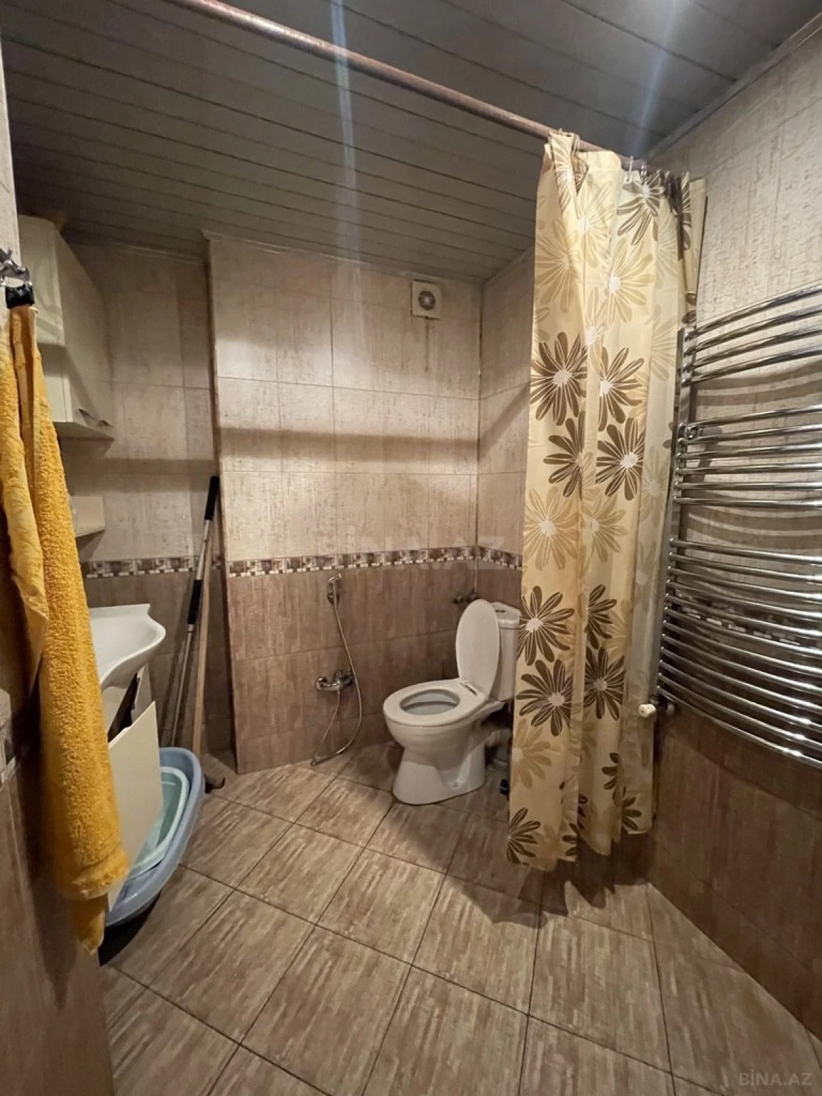 Kirayə verilir 4 otaqlı mənzil 168 m²