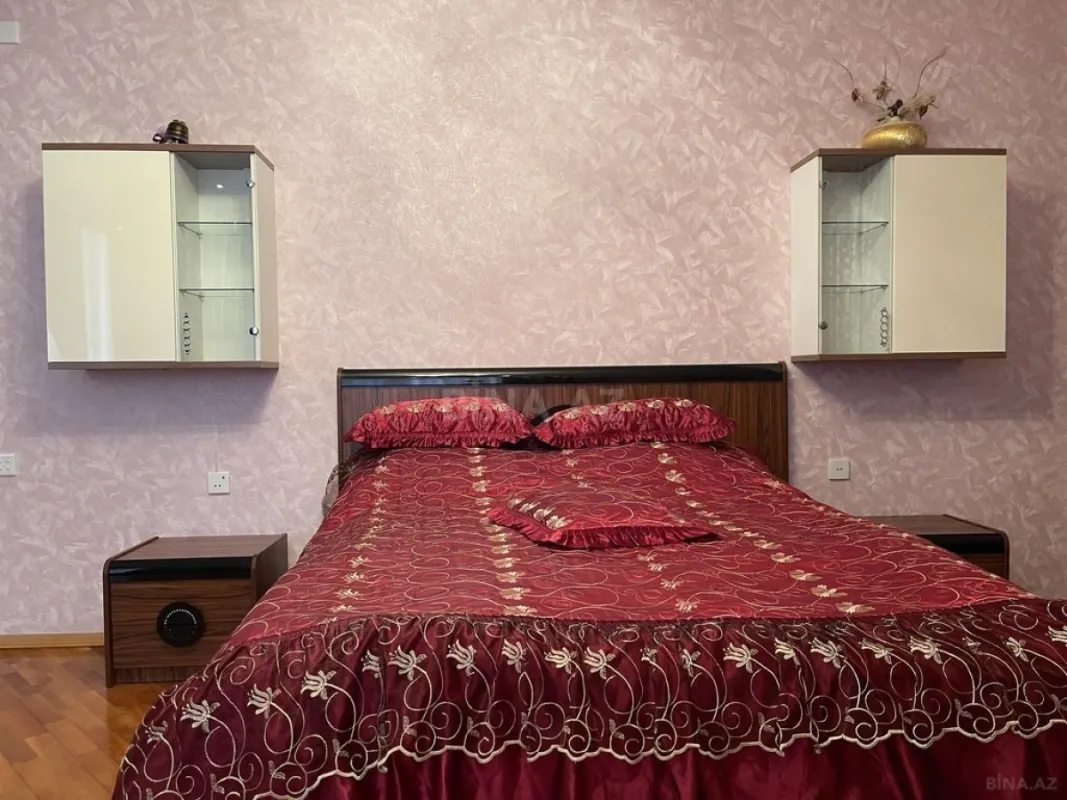 Kirayə verilir 4 otaqlı mənzil 168 m²