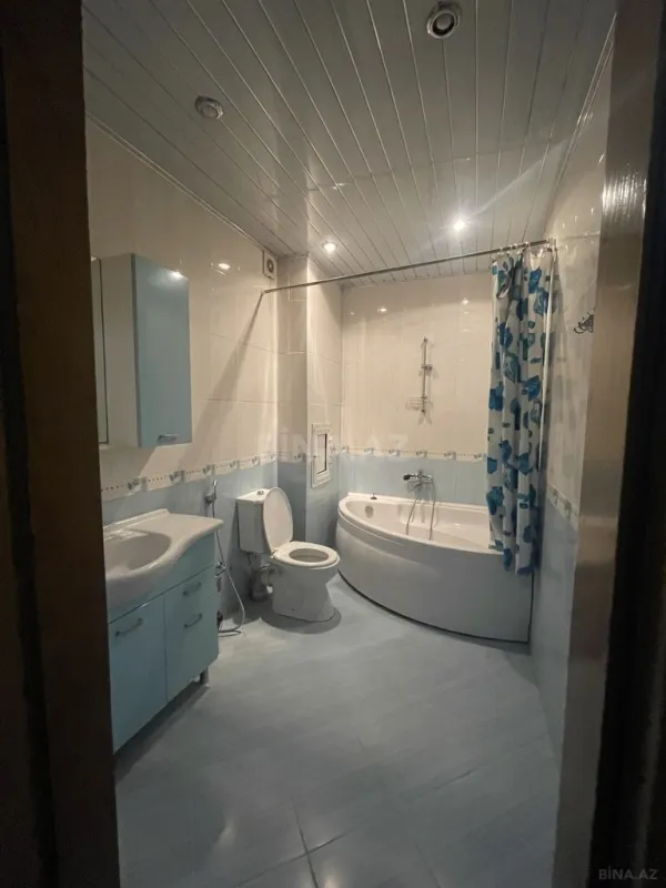 Kirayə verilir 4 otaqlı mənzil 168 m²