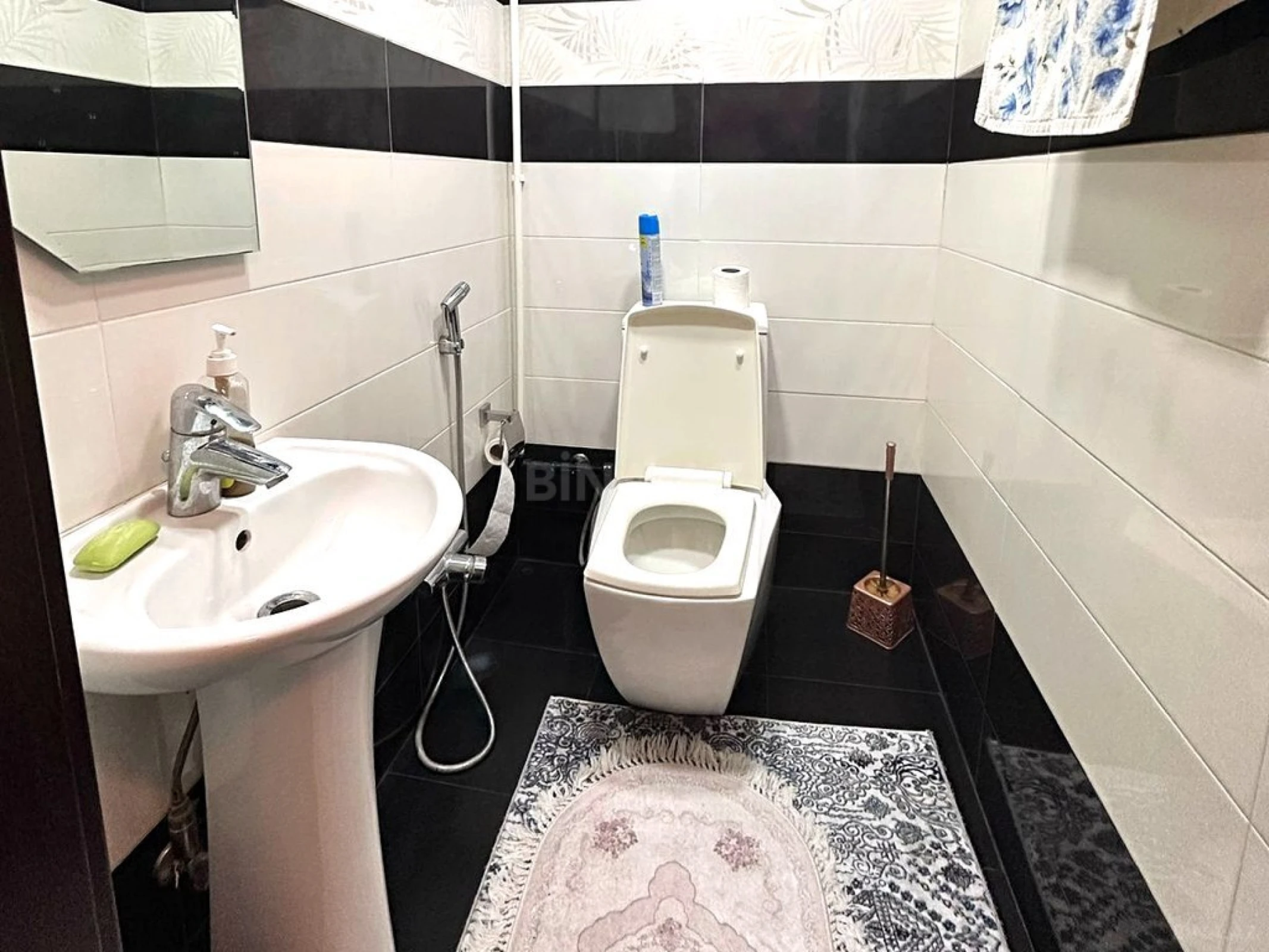 Satılır 5 otaqlı mənzil 125 m²