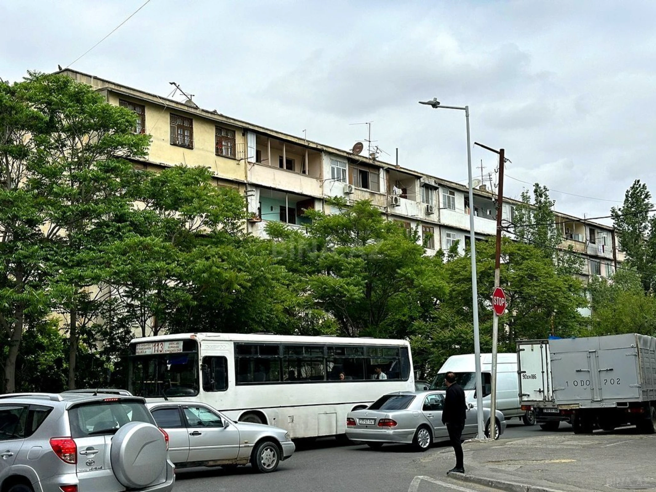 Satılır 5 otaqlı mənzil 125 m²