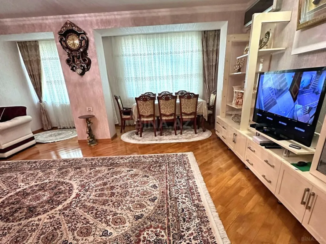 Satılır 5 otaqlı mənzil 125 m²
