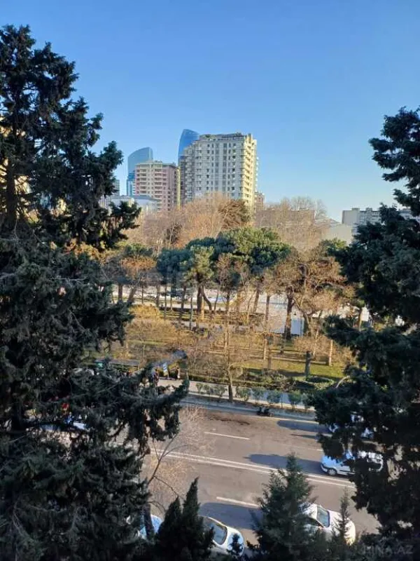 Satılır 3 otaqlı mənzil 70 m²