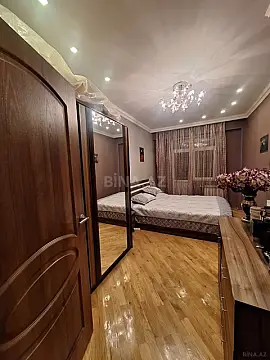 Satılır 4 otaqlı mənzil 110 m²