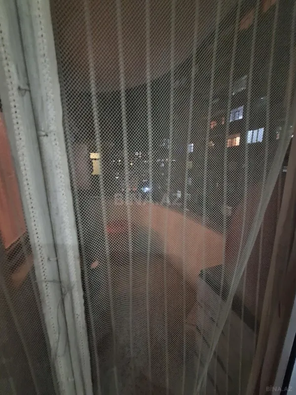 Satılır 4 otaqlı mənzil 110 m²