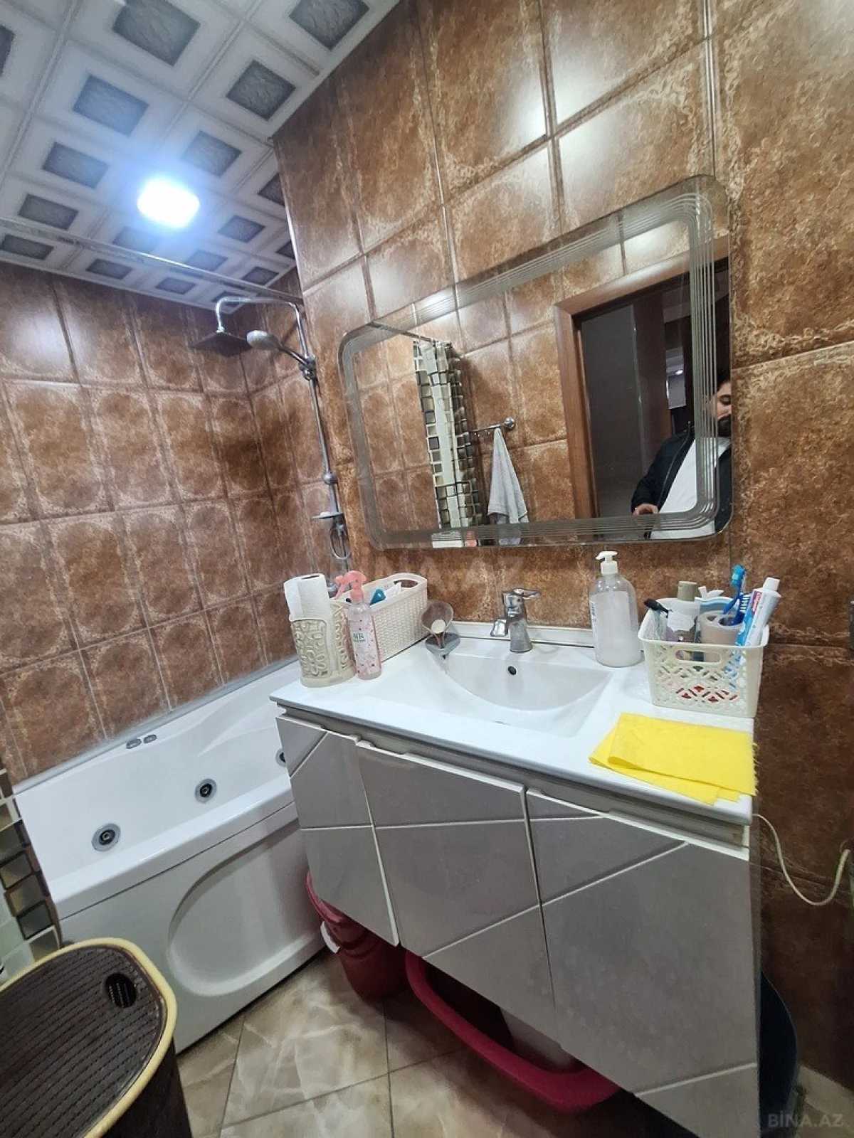 Satılır 4 otaqlı mənzil 110 m²