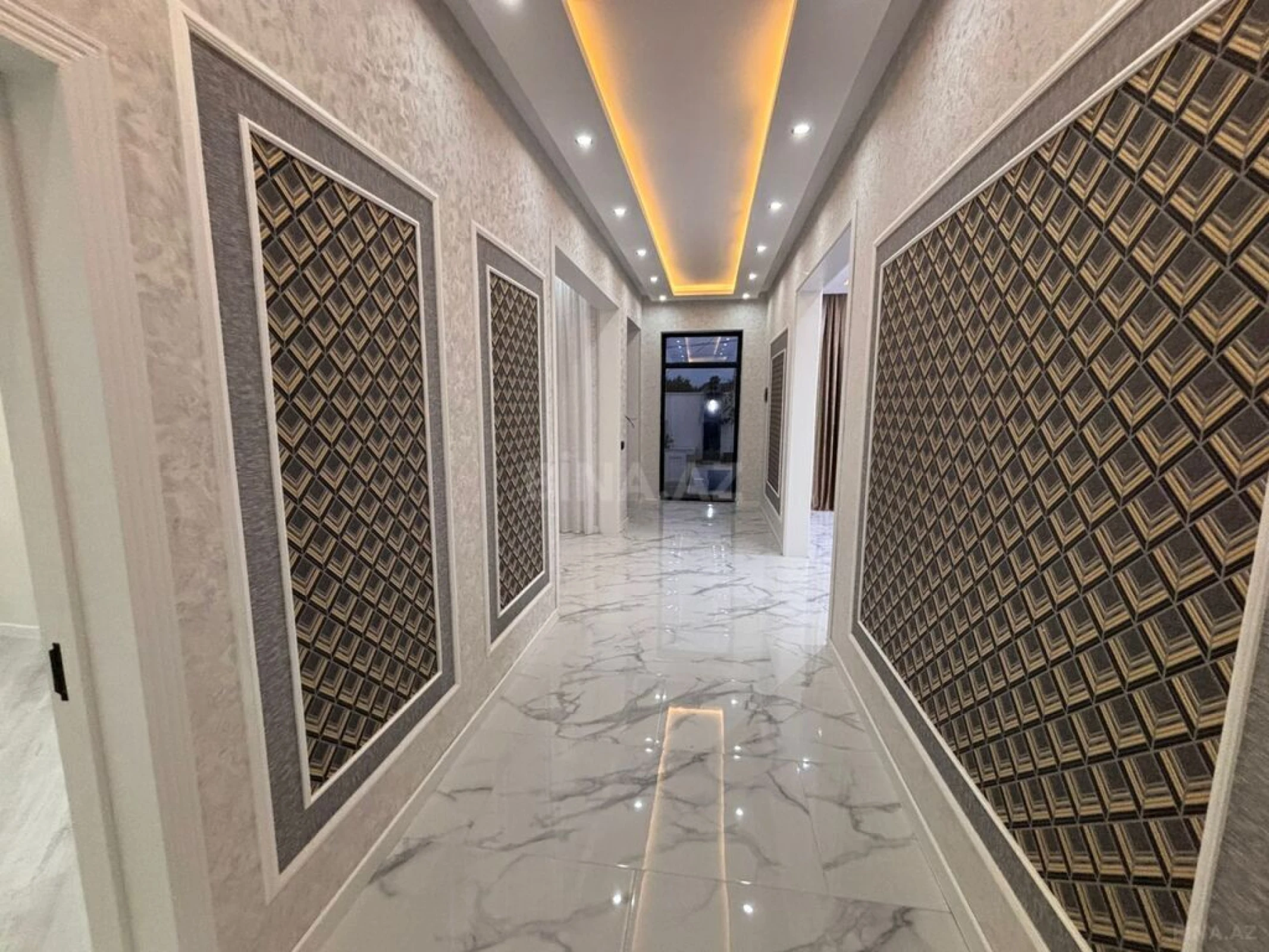 Satılır 4 otaqlı həyət evi 145 m²