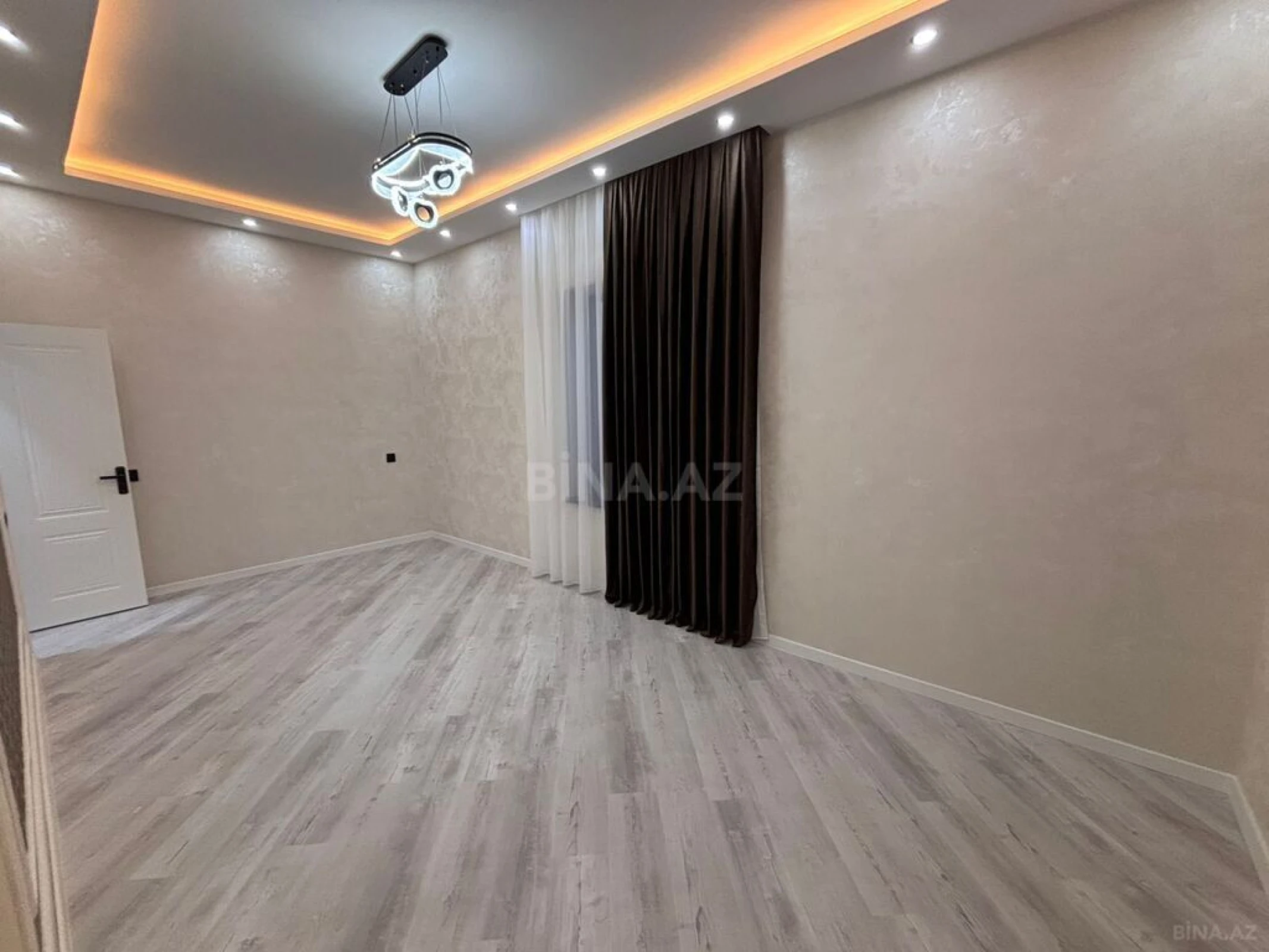 Satılır 4 otaqlı həyət evi 145 m²