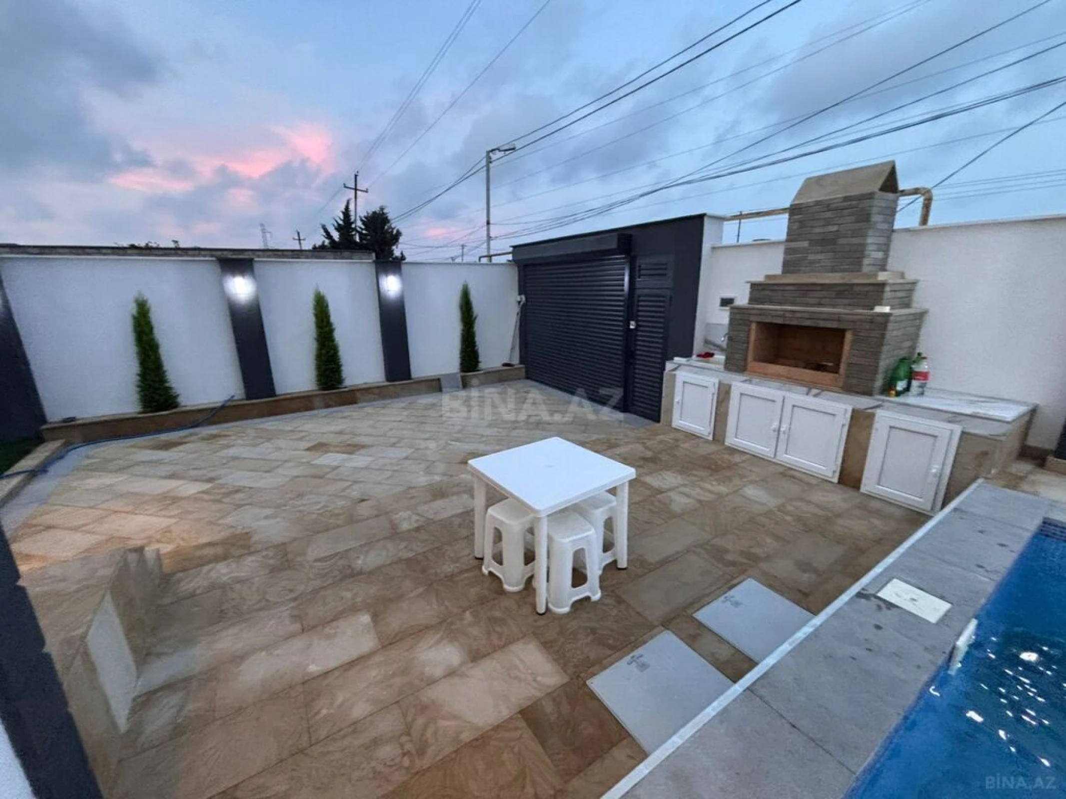 Satılır 4 otaqlı həyət evi 145 m²