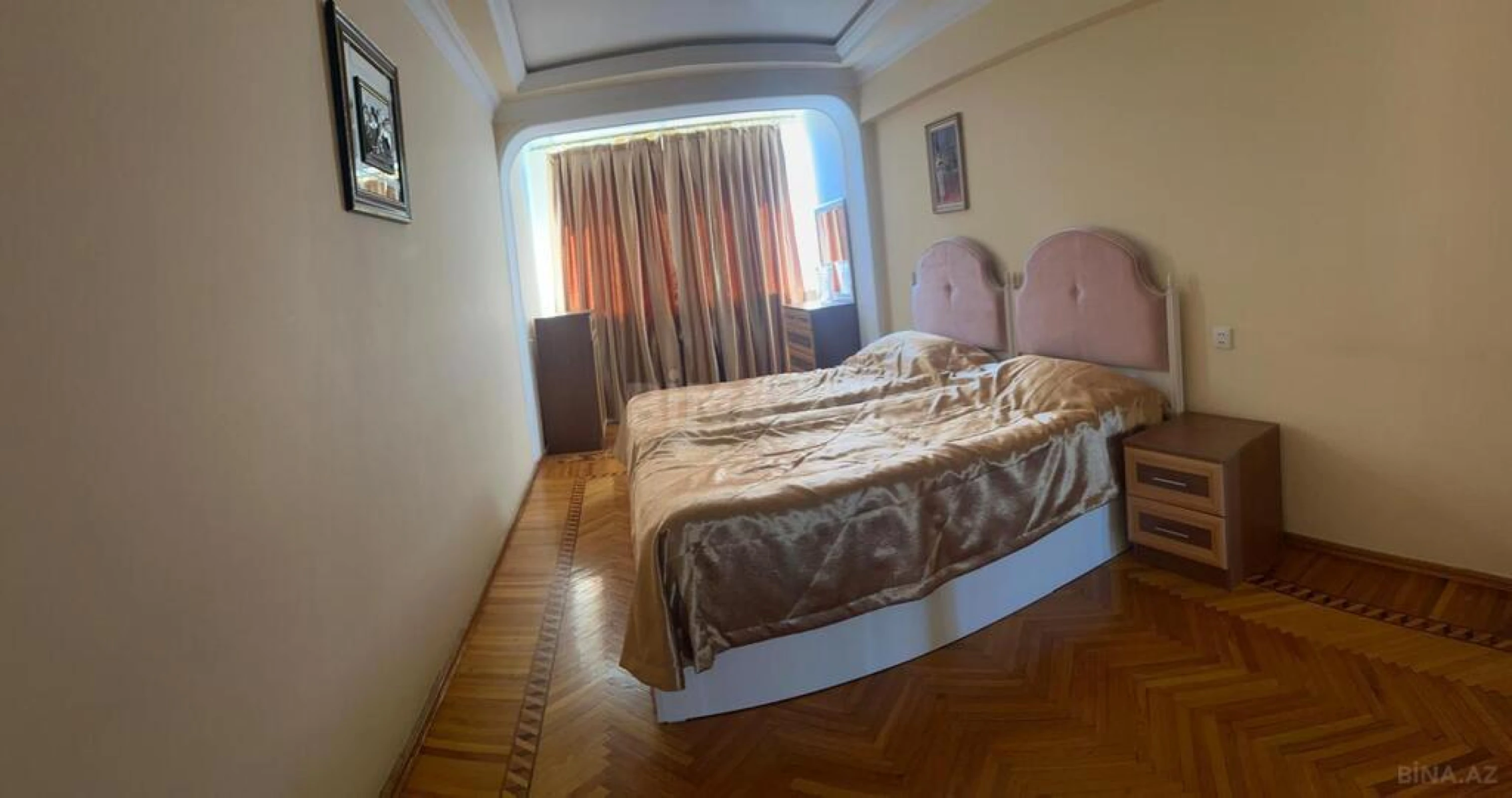 Satılır 4 otaqlı mənzil 120 m²