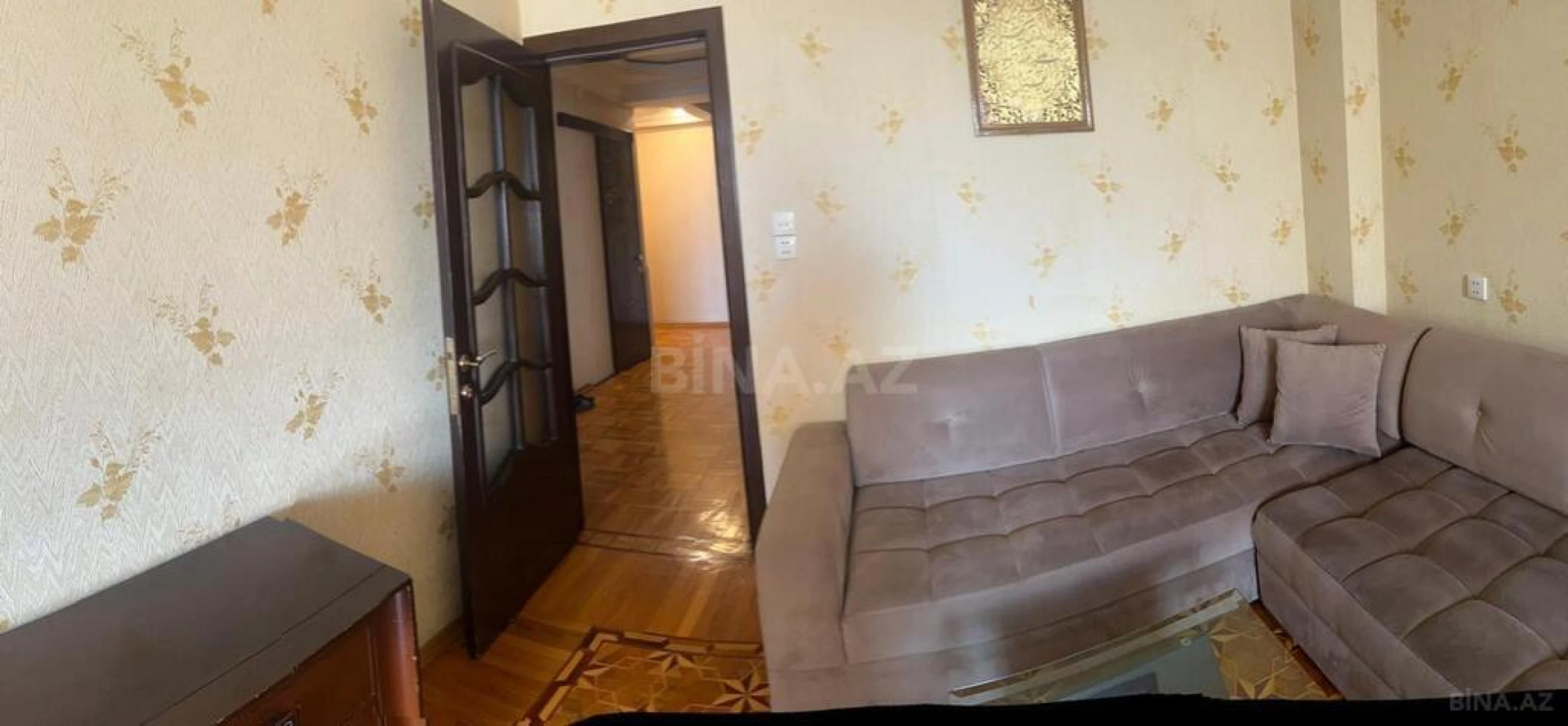 Satılır 4 otaqlı mənzil 120 m²