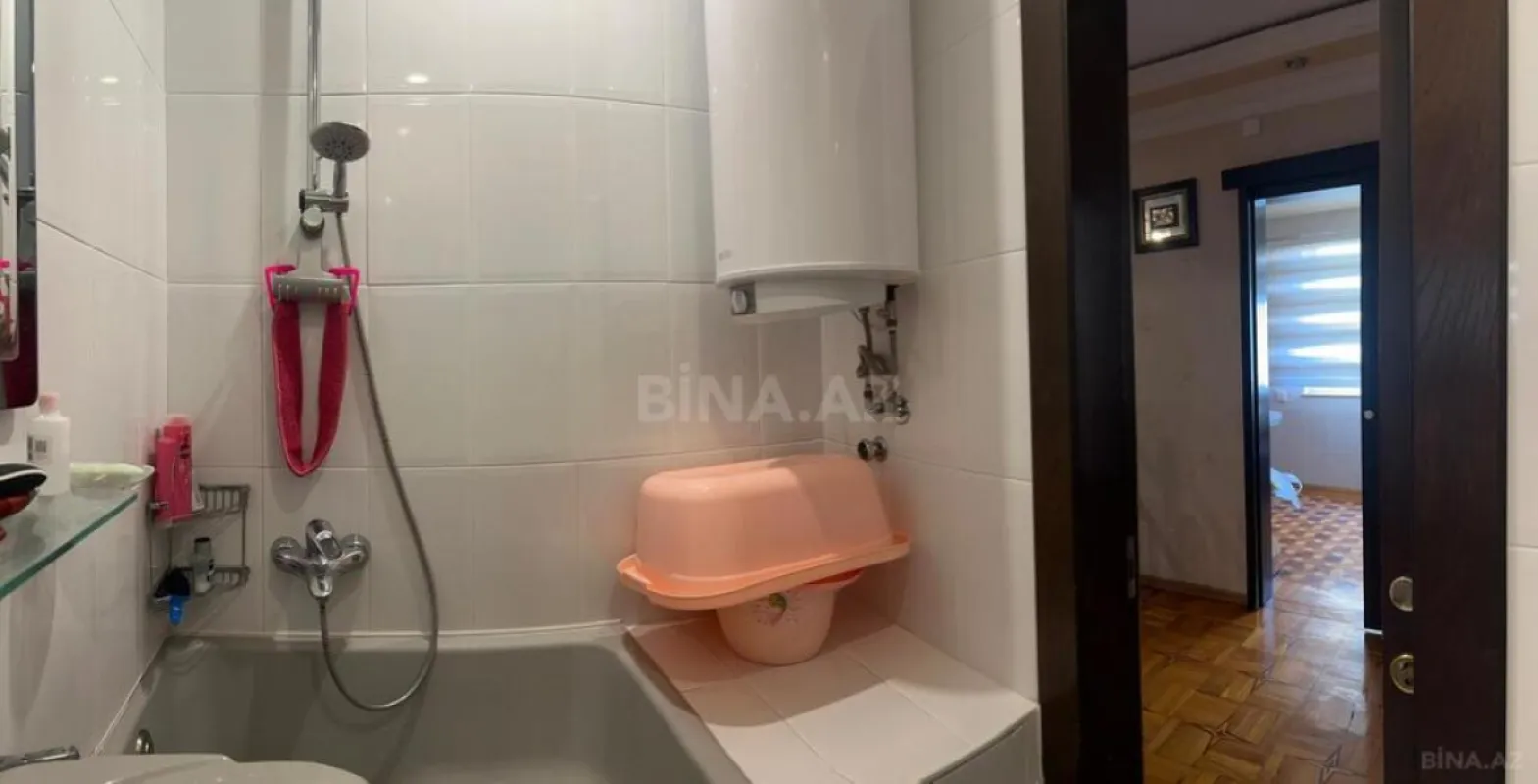 Satılır 4 otaqlı mənzil 120 m²