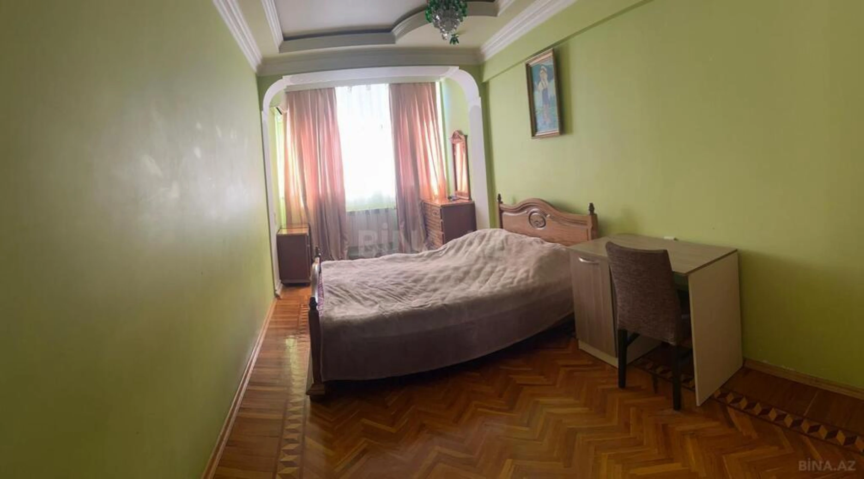 Satılır 4 otaqlı mənzil 120 m²