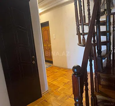 Satılır 4 otaqlı mənzil 120 m²