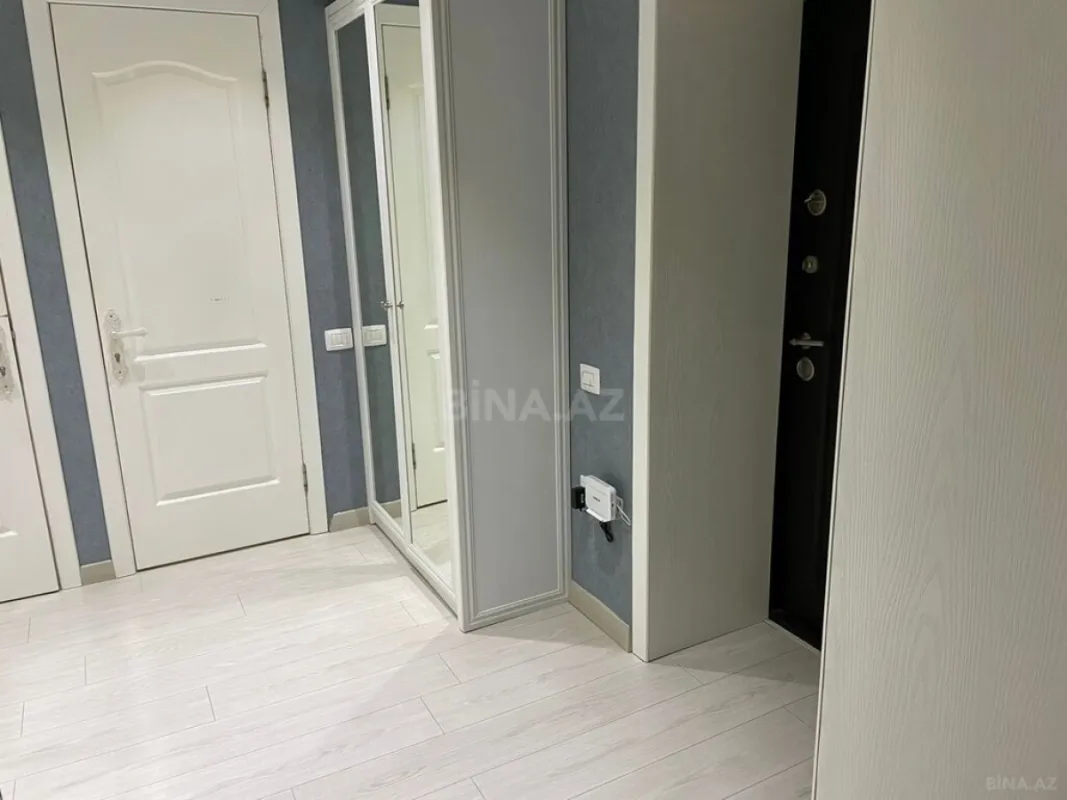 Satılır 2 otaqlı mənzil 70.5 m²