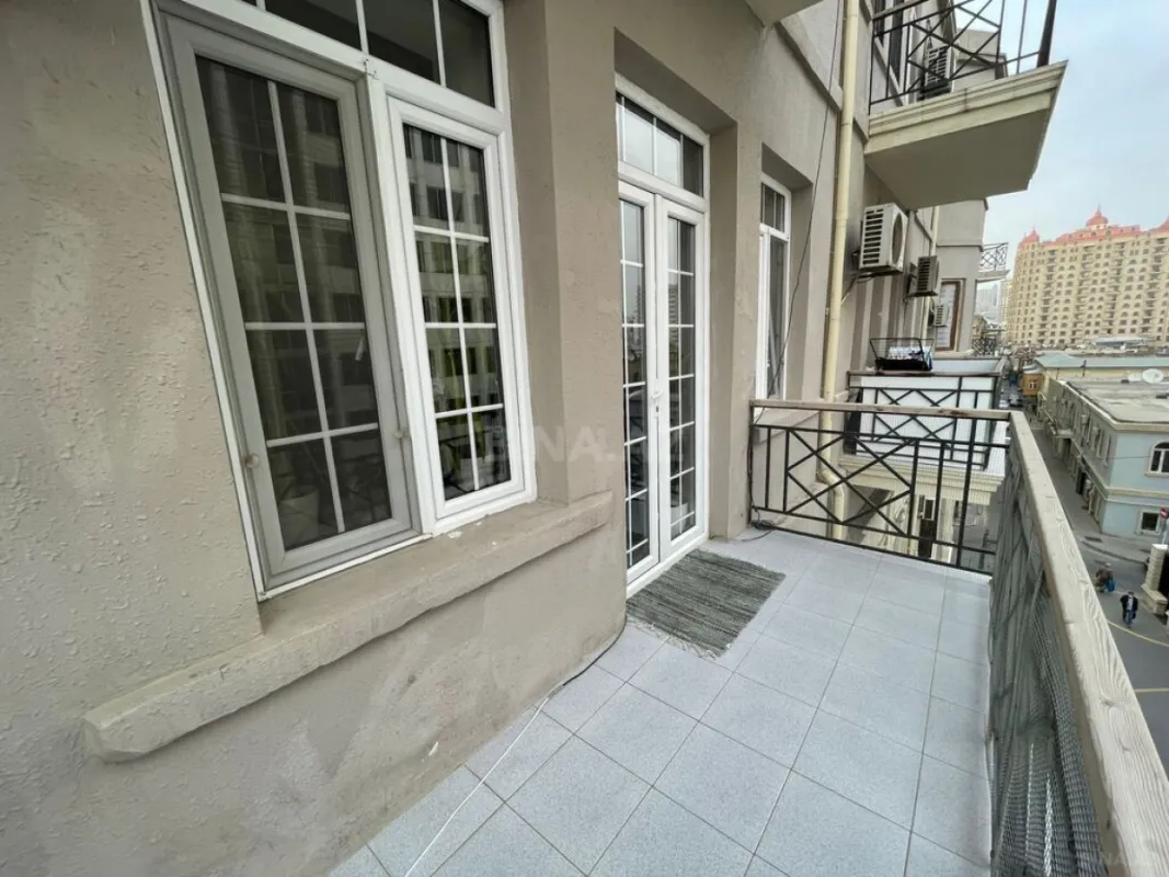 Satılır 2 otaqlı mənzil 70.5 m²
