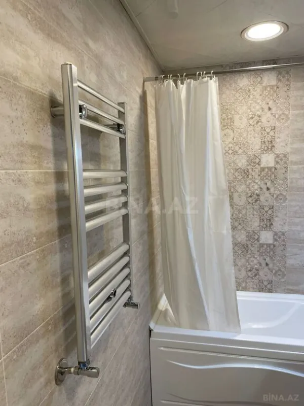 Satılır 2 otaqlı mənzil 70.5 m²