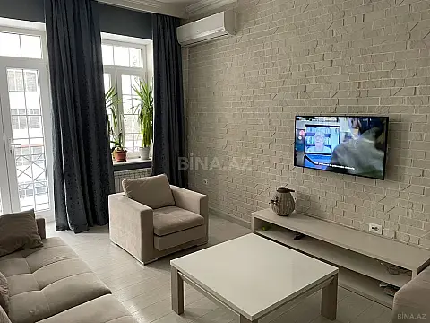 Satılır 2 otaqlı mənzil 70.5 m²