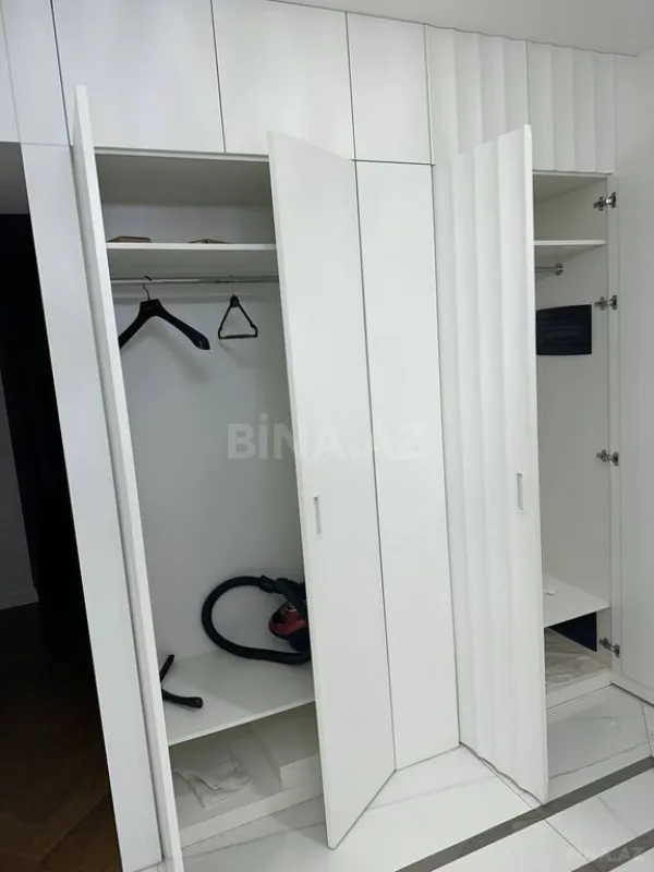 Kirayə verilir 3 otaqlı mənzil 175 m²