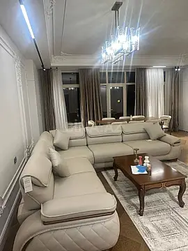 Kirayə verilir 3 otaqlı mənzil 175 m²