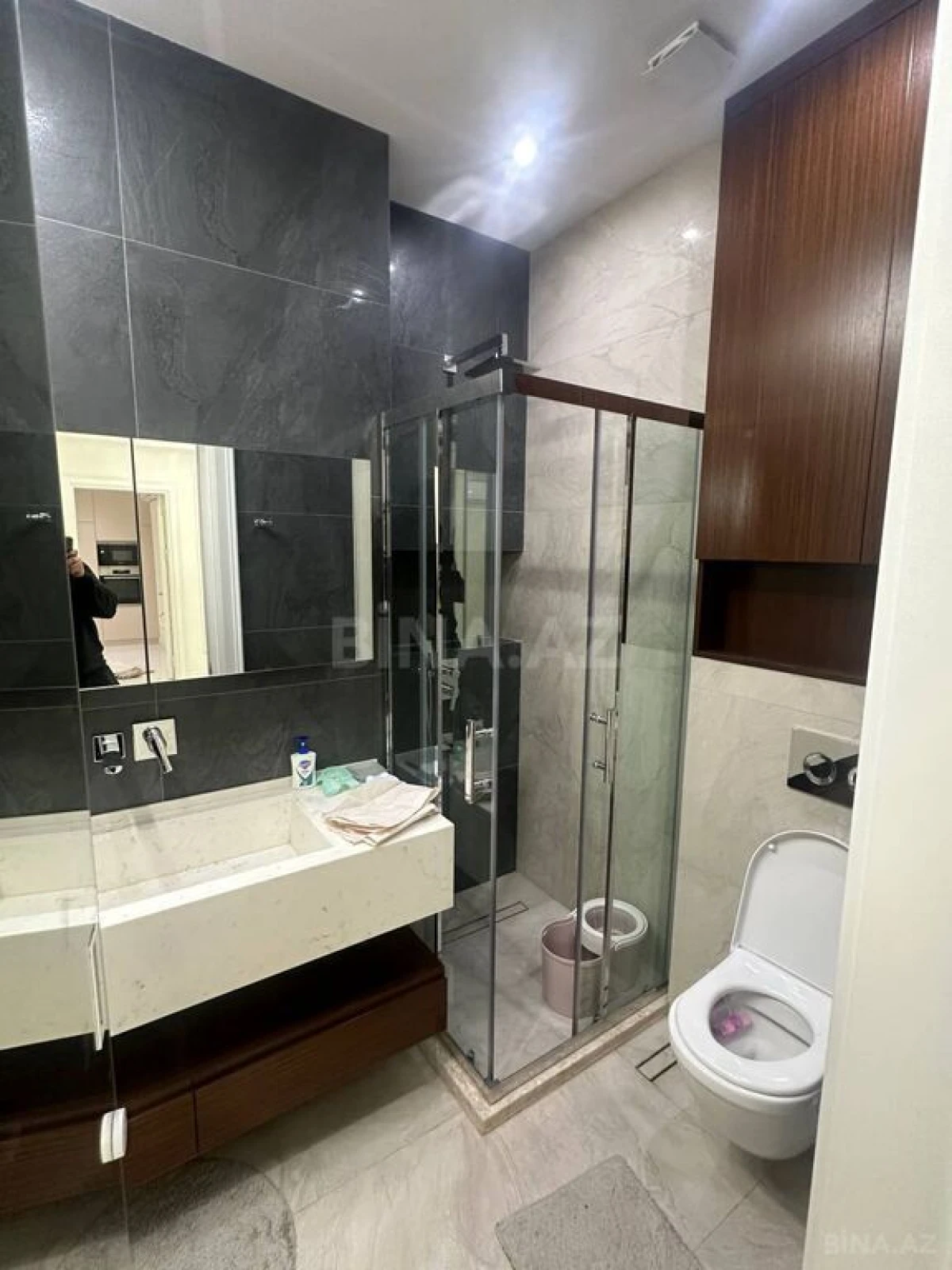 Kirayə verilir 3 otaqlı mənzil 175 m²
